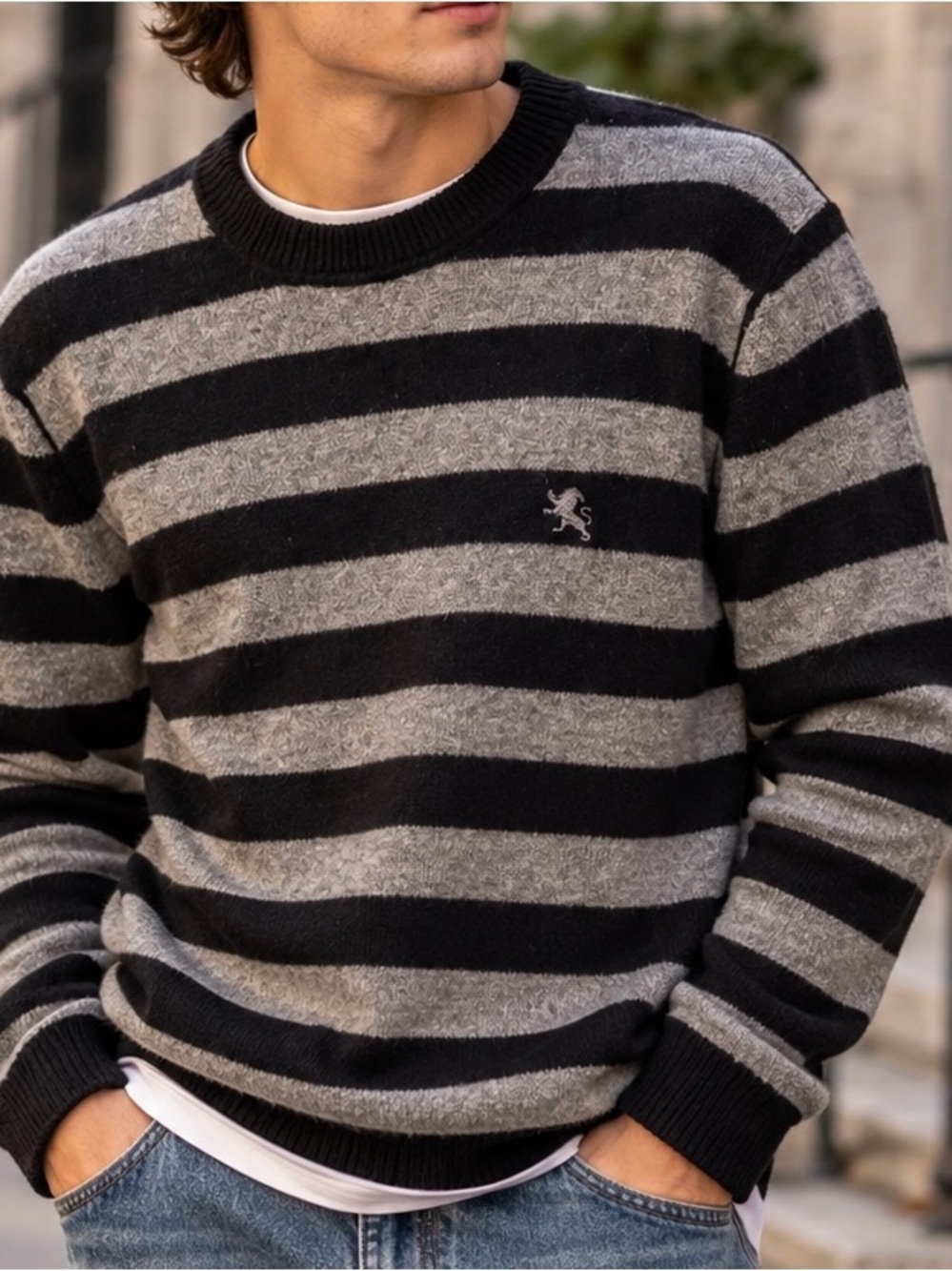 Express 2007 Mens XL Lambswool Cashmere Sweater Striped Lion Crest Y2K Preppy